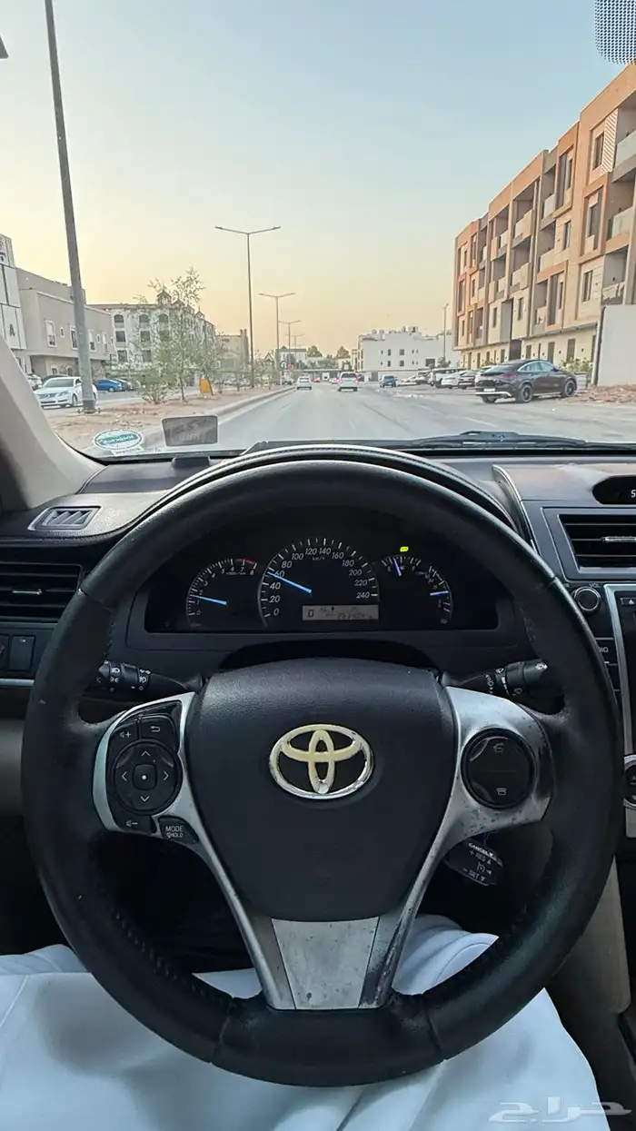 كامري 2012 glx نص فل للبيع او البدل 5