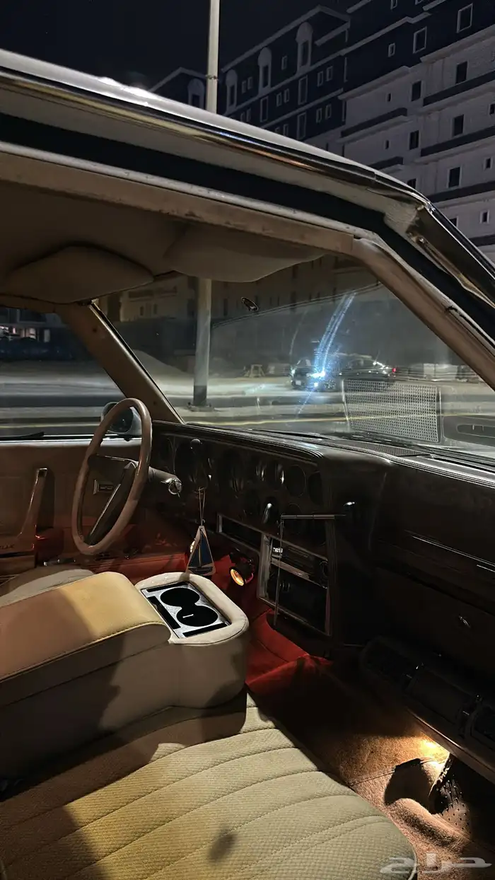 سياره كلاسيك - بونتياك بونيفيل - .. 8
