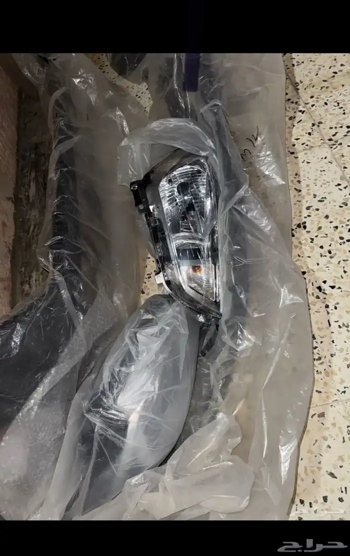 هيونداي كريتا قطع غيار كبوت صدام امامي لحية صدام شمعات 4