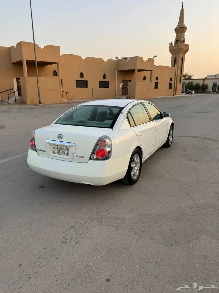 للبيع التيما 2005 نظيفه 6