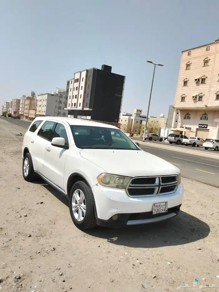 دوج دورانجو 2012. نظيف 2