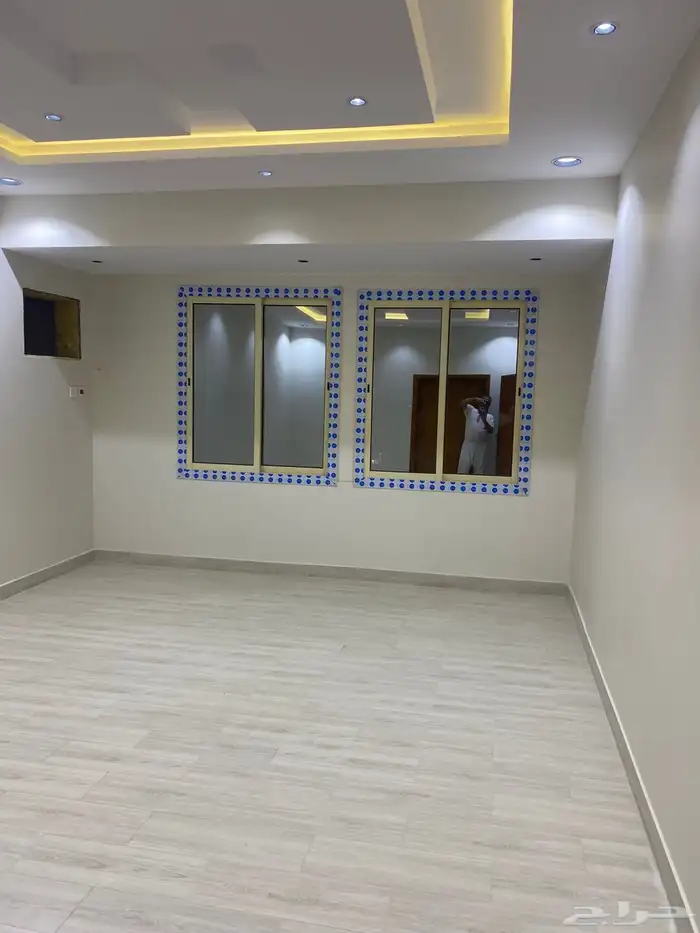 شقق للايجار على البلاطه سنوي 3