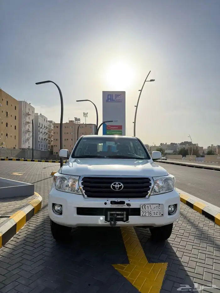 جيب تويوتا جي لمتيد 2015 5