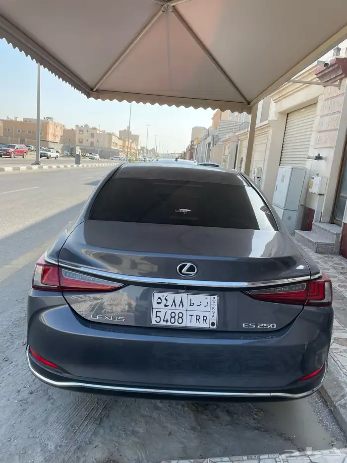 لكزس ES 250 ماشيه 25 الف 6