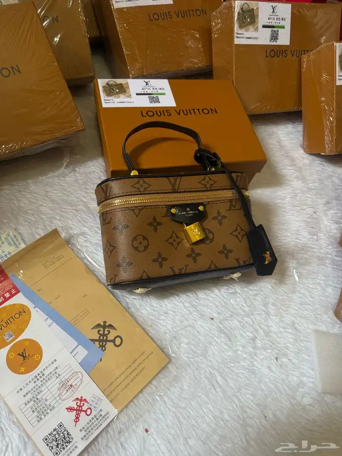 شنط لويسفيتون مكياج ماستر 0