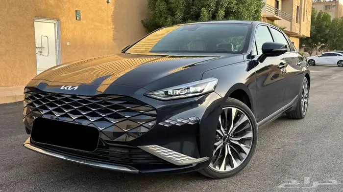 للبيع K8 اقل بدرجه عن الفل 2023 بدي وكاله 4