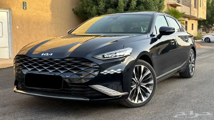 للبيع K8 اقل بدرجه عن الفل 2023 بدي وكاله 6