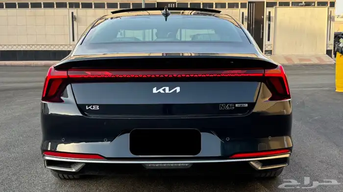 للبيع K8 اقل بدرجه عن الفل 2023 بدي وكاله 11