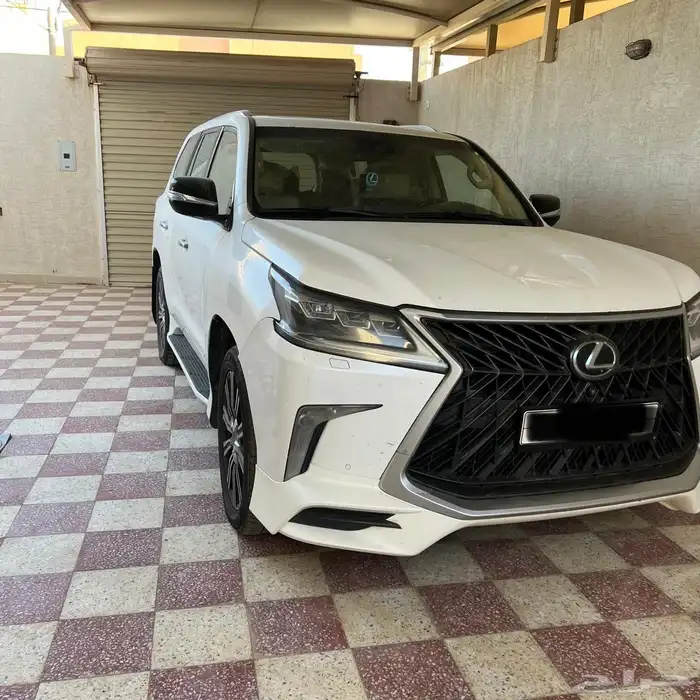 للبيع لكزس 2016 محول 2019 فل كامل LX SPORT 0
