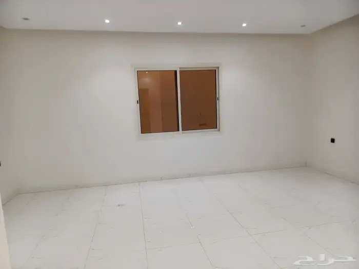 فيلا للإيجار حي مشرفه الدانه 4