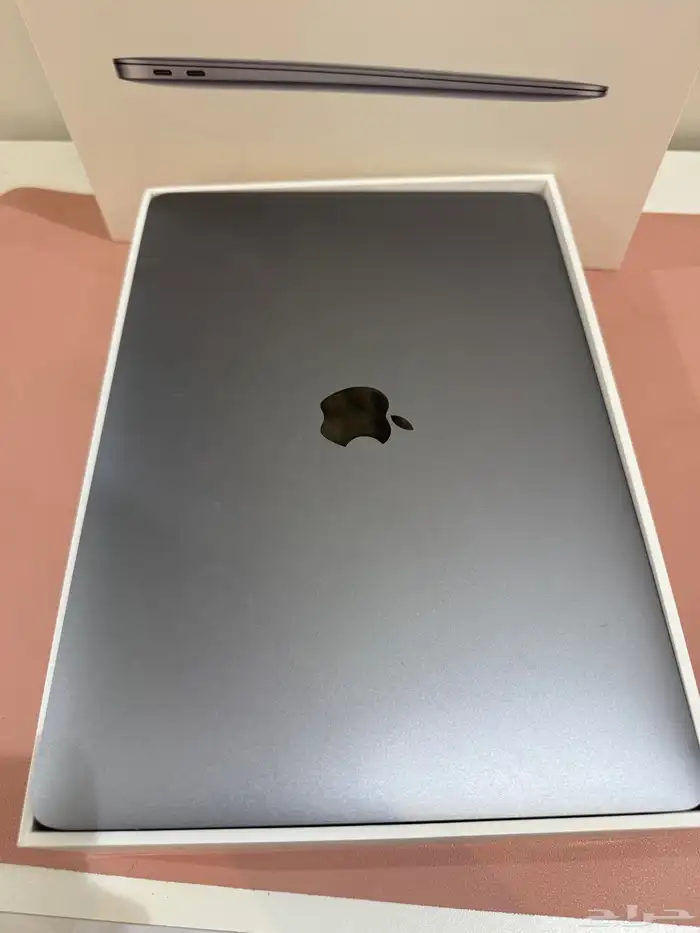 ماك بوك Air ابل نضيف تحت الضمان 3