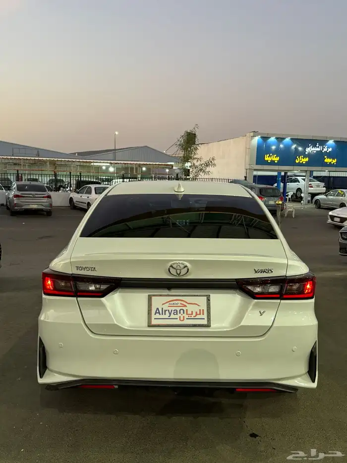 تويوتا يارس 2023 3