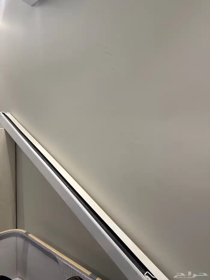 جلسه ارضيه وسرير مع اسفنج ومسرح منزلي للبيع قابل للتفاوض 2