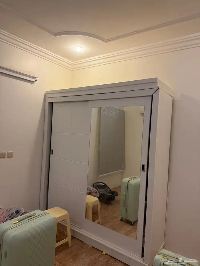 سرير وخزانه 1