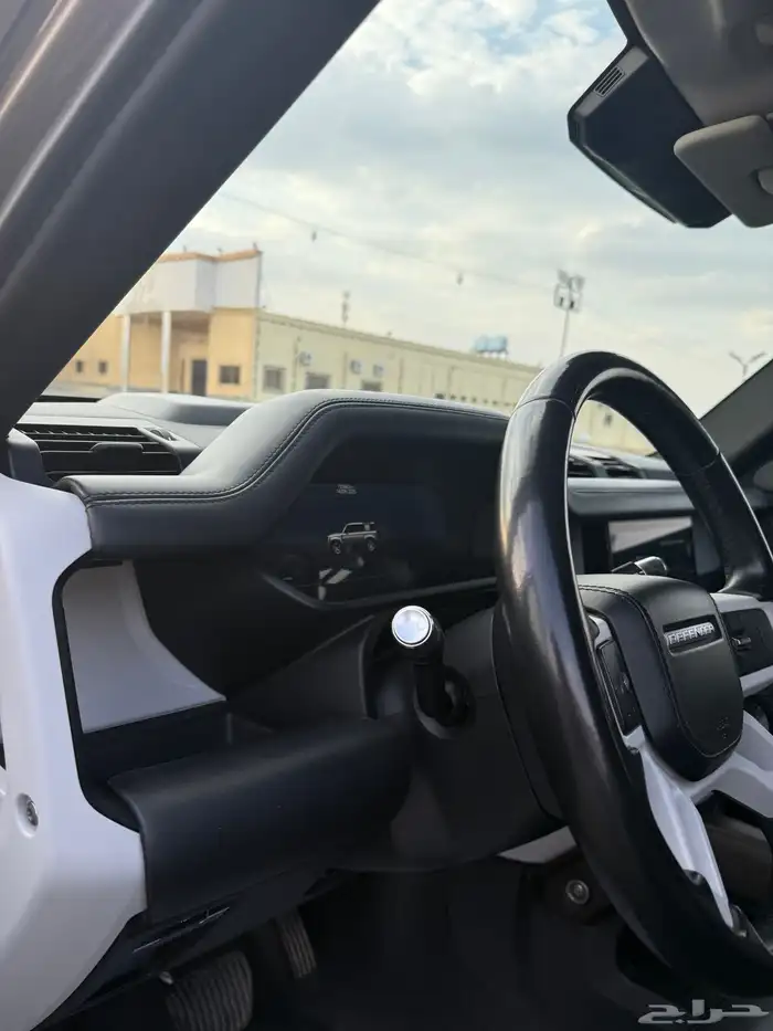 لاند روفر ديفندر 2020 فل كامل وعلا ضمان الناغي 110 HSE V6 37