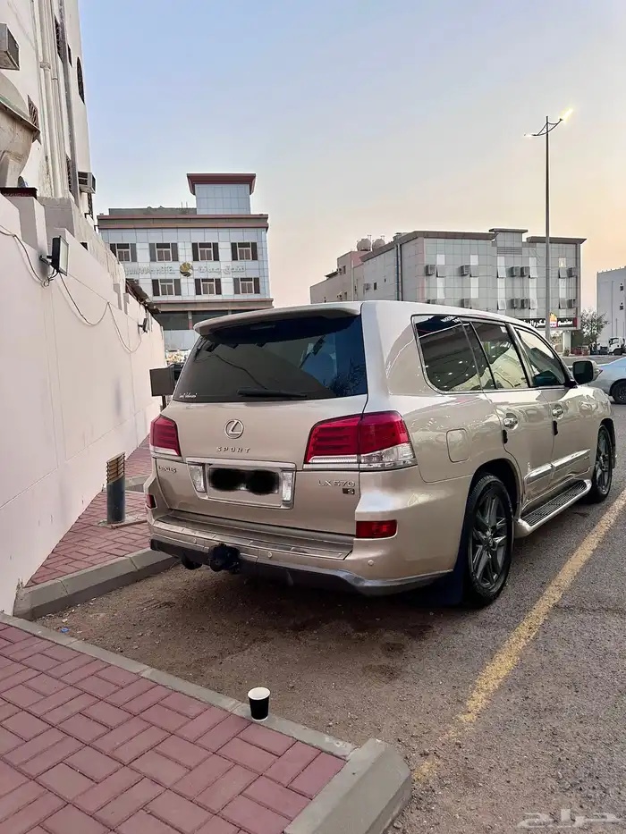جيب لكزس 2014 3