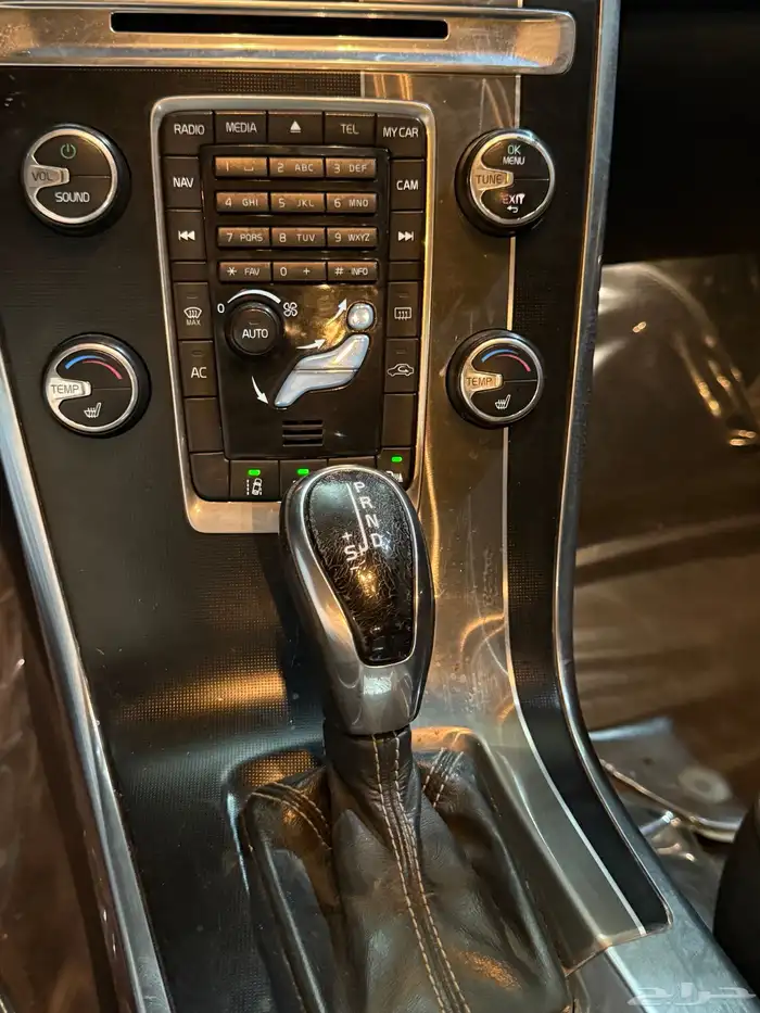فولفو XC60 2014 فل كامل 12
