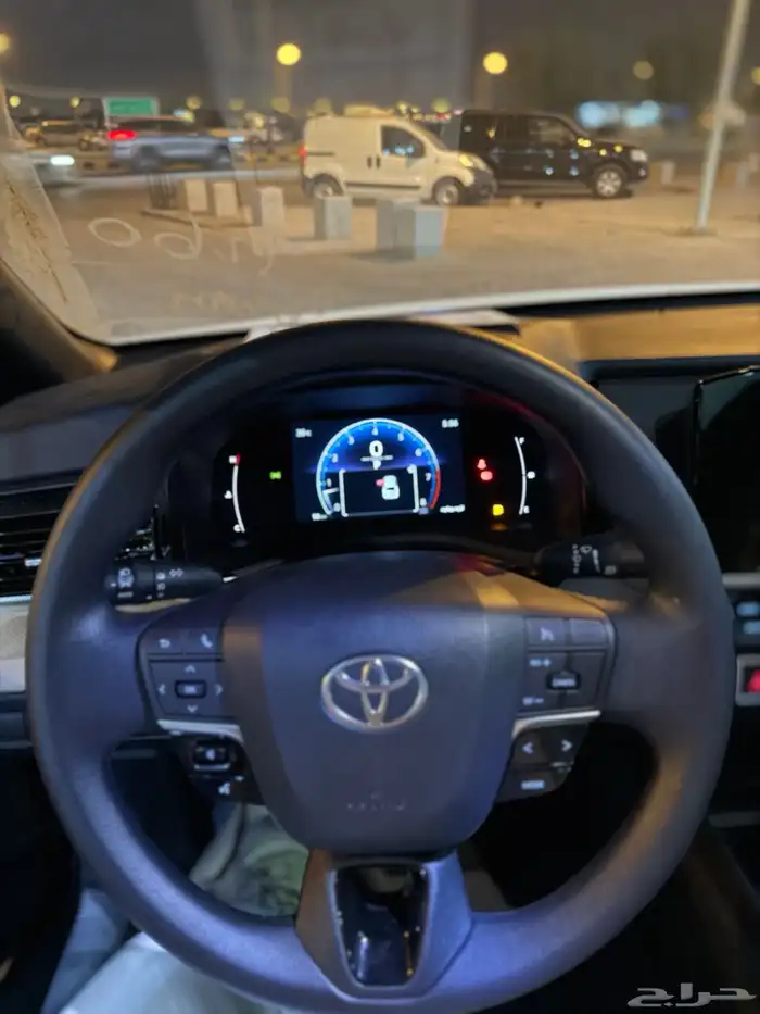 كامري 2025 سعودي E 5