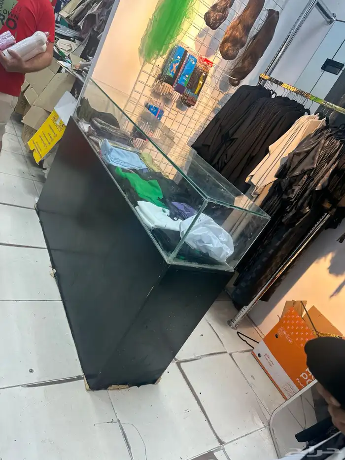 طاوله محل كبيره للبيع 0