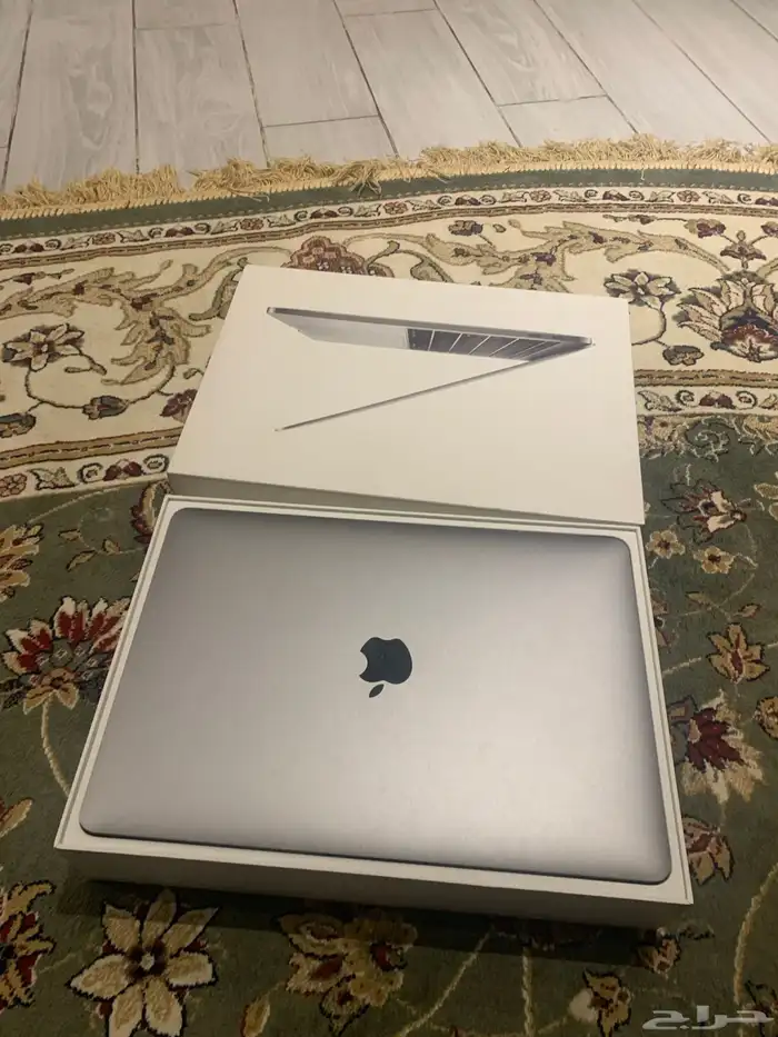 كمبيوتر Apple إصدار 2017 2
