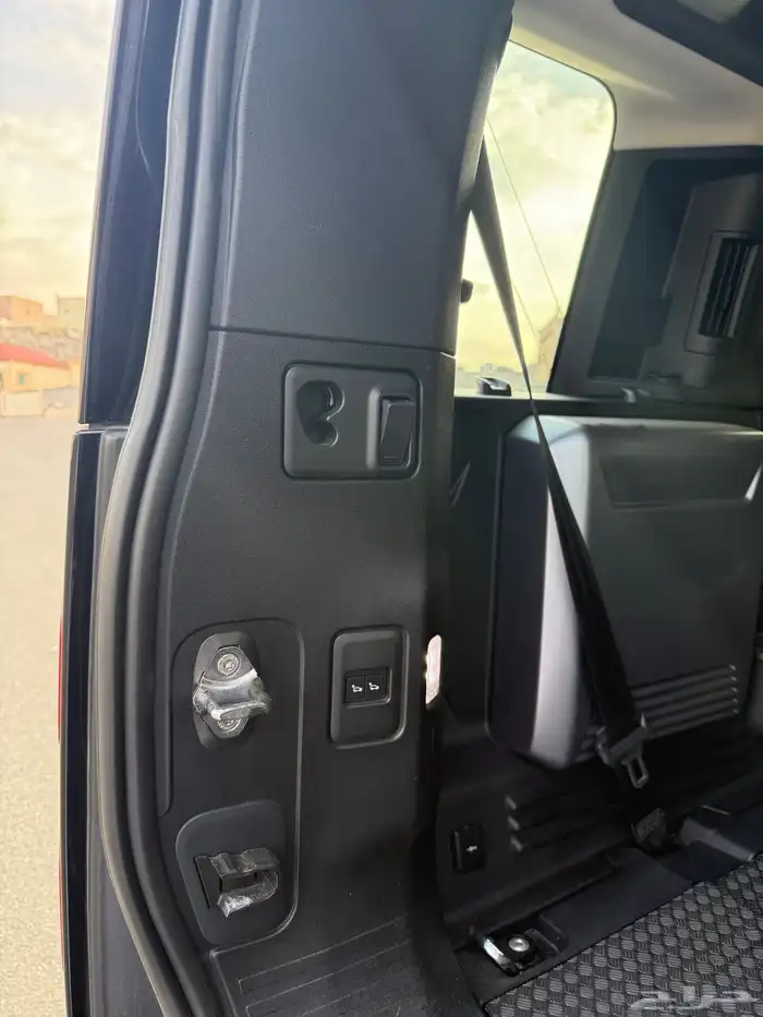 لاند روفر ديفندر 2020 فل كامل وعلا ضمان الناغي 110 HSE V6 16