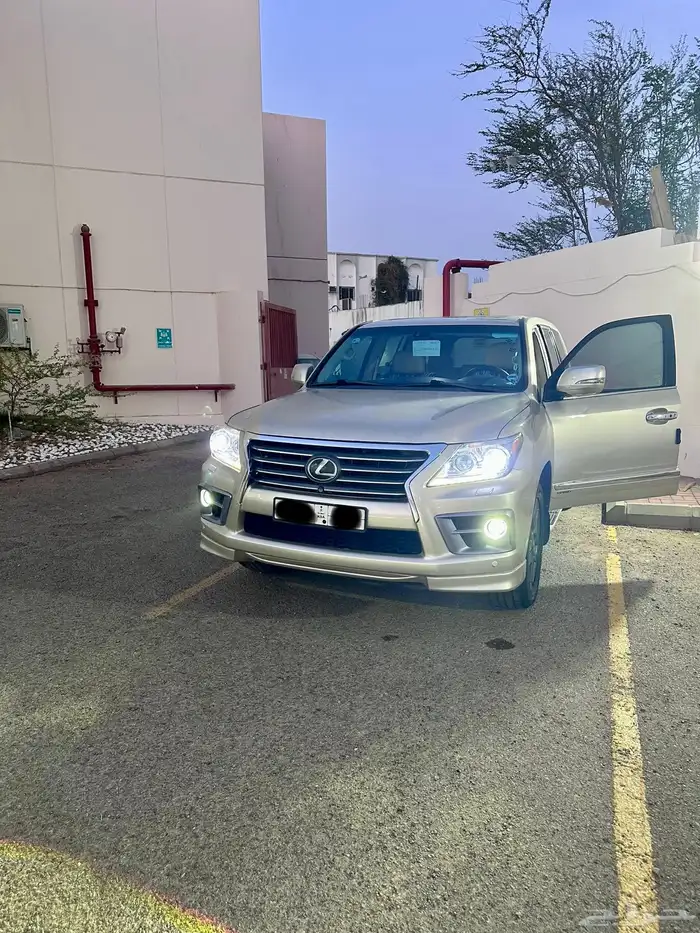 جيب لكزس 2014 10