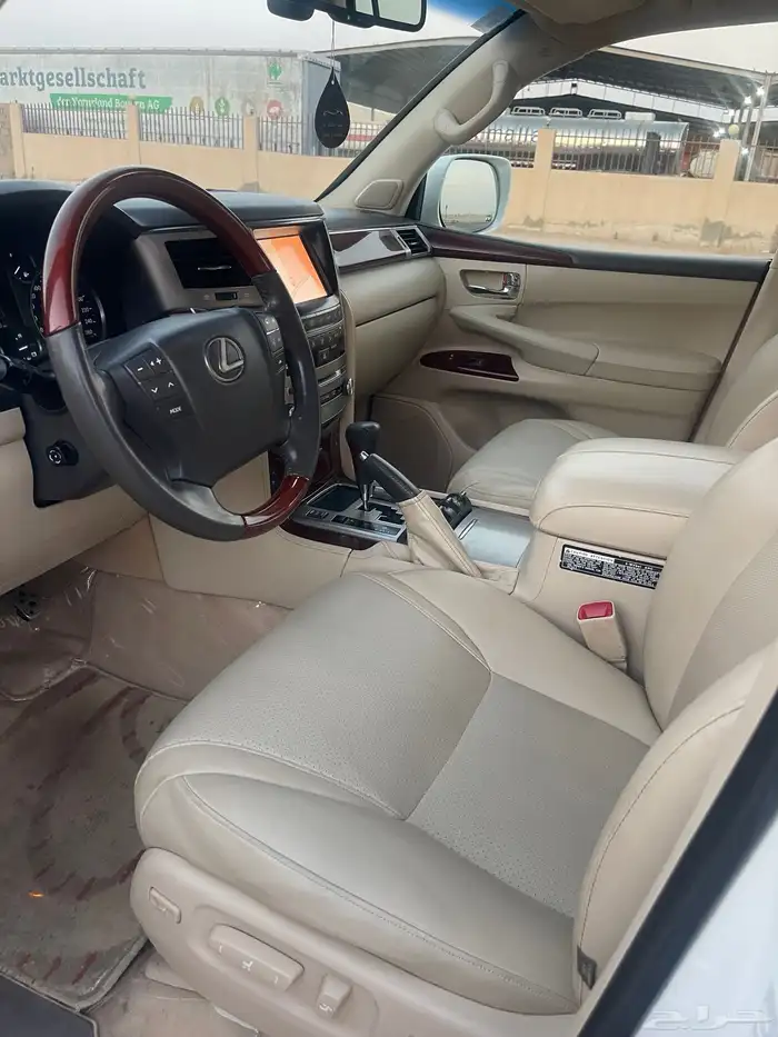 تم البيع.. تم البيع..تم البيع لكزس 2014 فل كامل 2