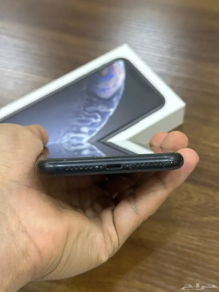 ايفون اكس ار 128 3