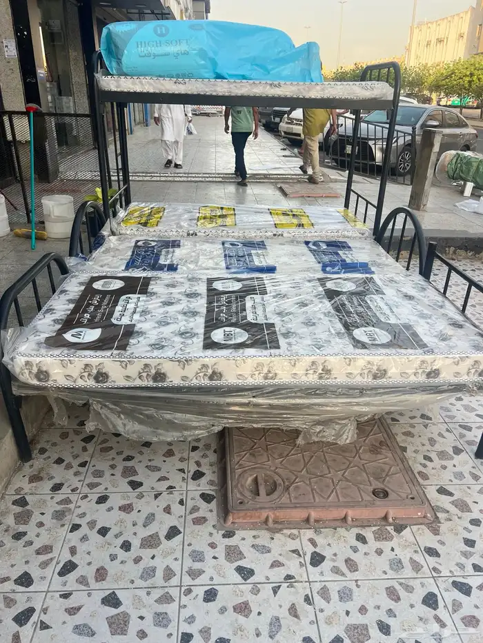 سراير حديد   خشب و دواليب خشب جديد 20