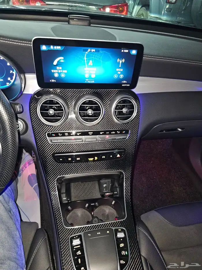 مرسيدس GLC 63 s 4Matic 2021 6