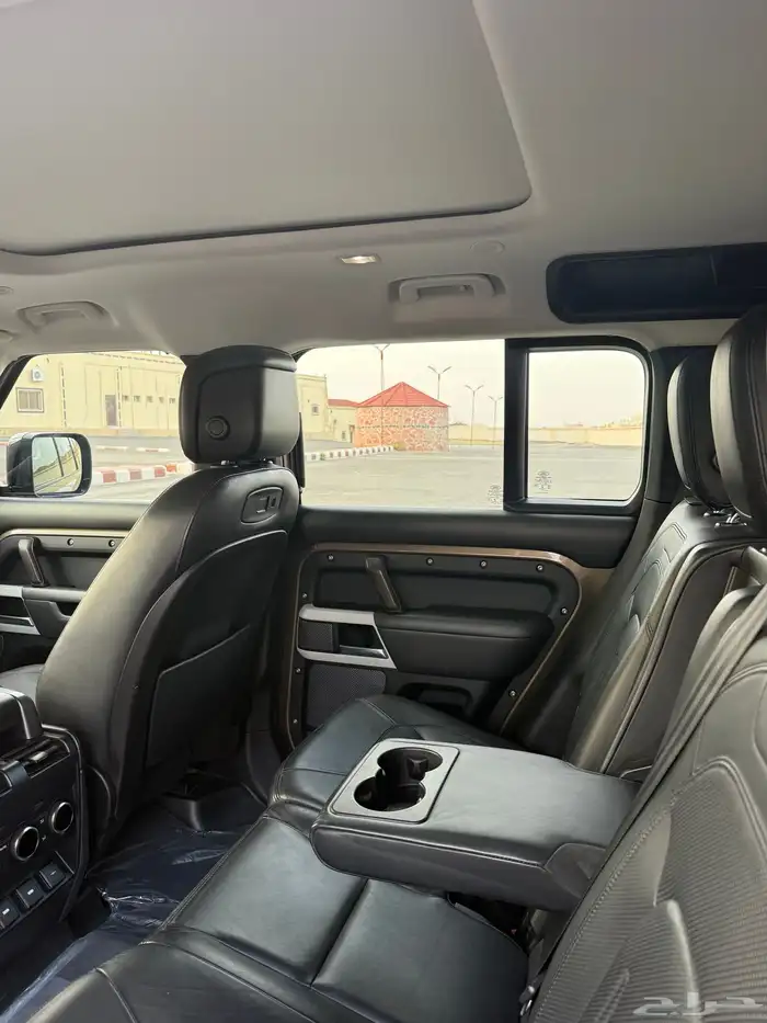 لاند روفر ديفندر 2020 فل كامل وعلا ضمان الناغي 110 HSE V6 27