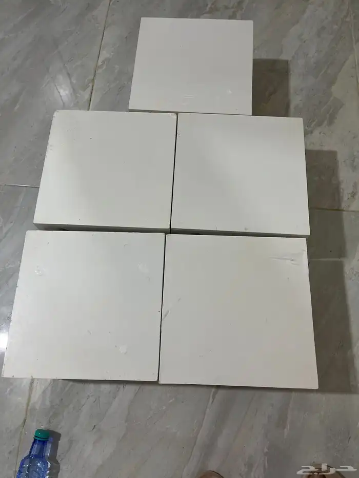 طاولات للبيع 0