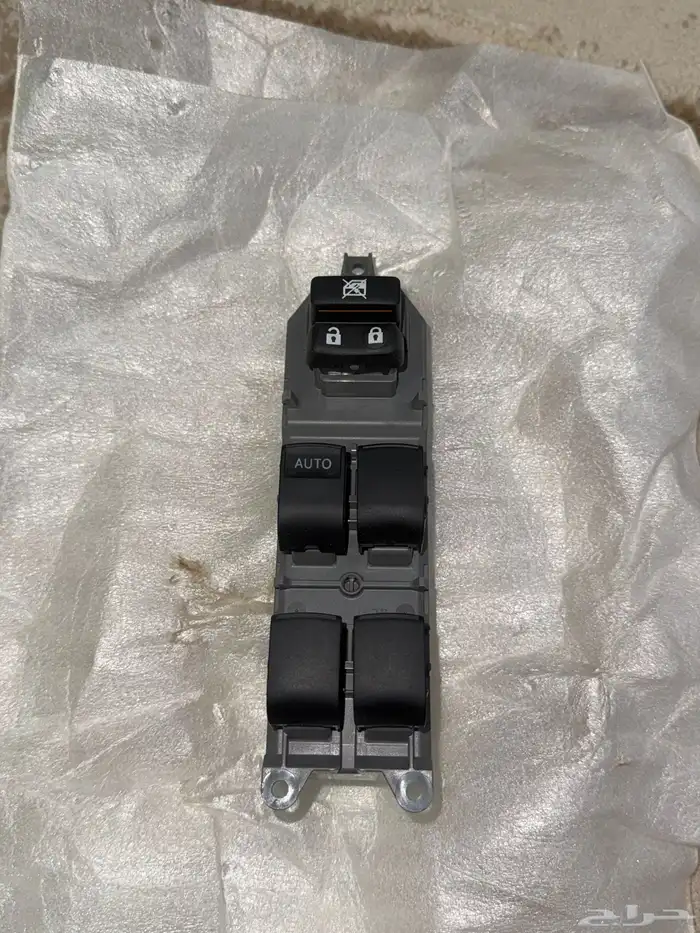 مجمع مفتاح القزاز لكامري موديل 2007 0