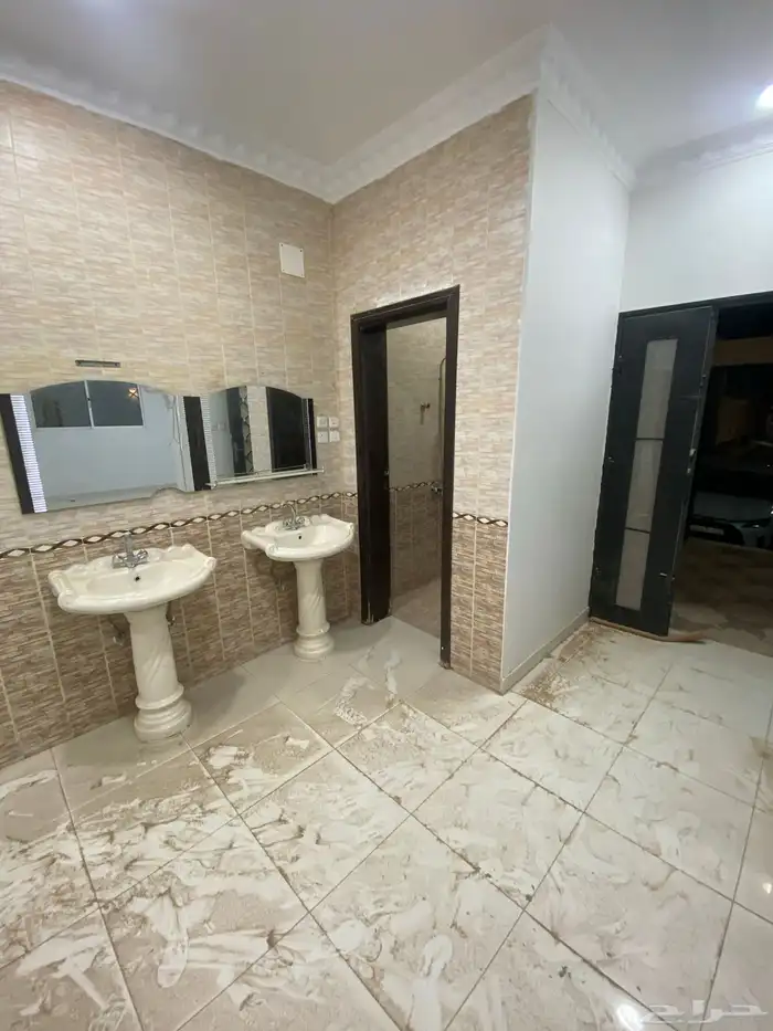 للبيع فيلا سكنية عنيزة 5