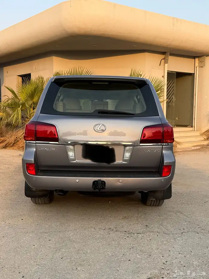 لكزس LX570 .2009 5