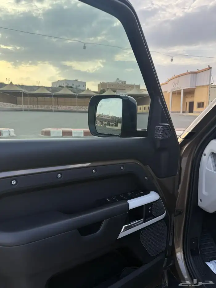 لاند روفر ديفندر 2020 فل كامل وعلا ضمان الناغي 110 HSE V6 30