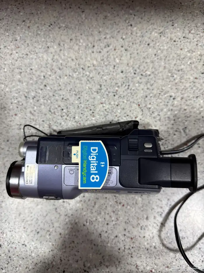 كاميرا SONY DCR-TRV240E Hi8 1