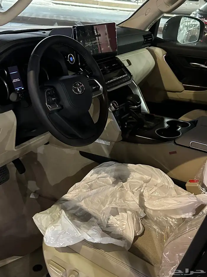 تويوتا GXR L4 2025 بسعر 327.000 2