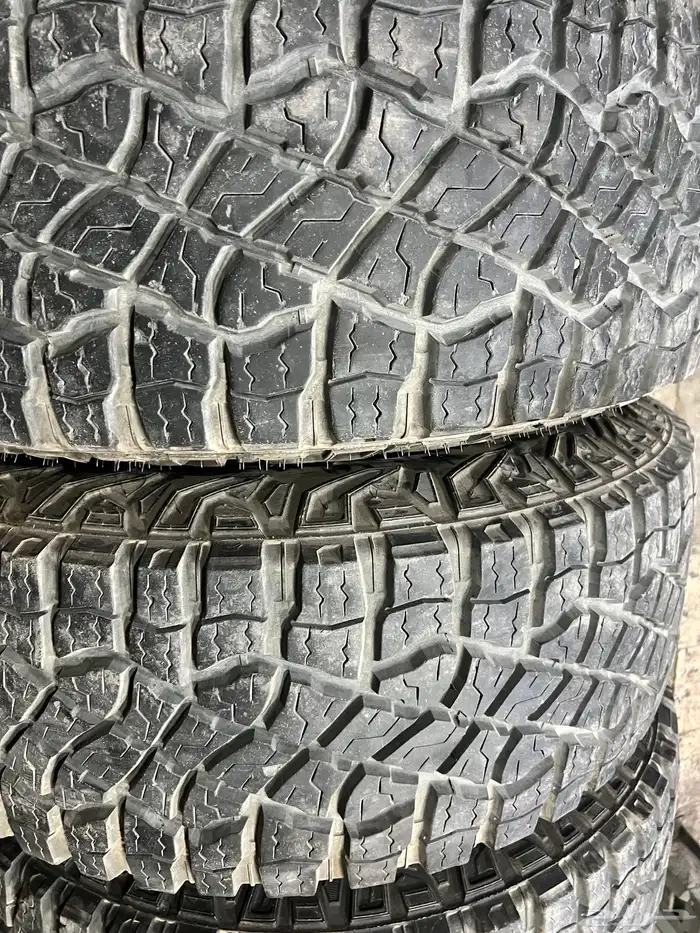 كفرات جدير أمريكي مقاس 325 65 18 0