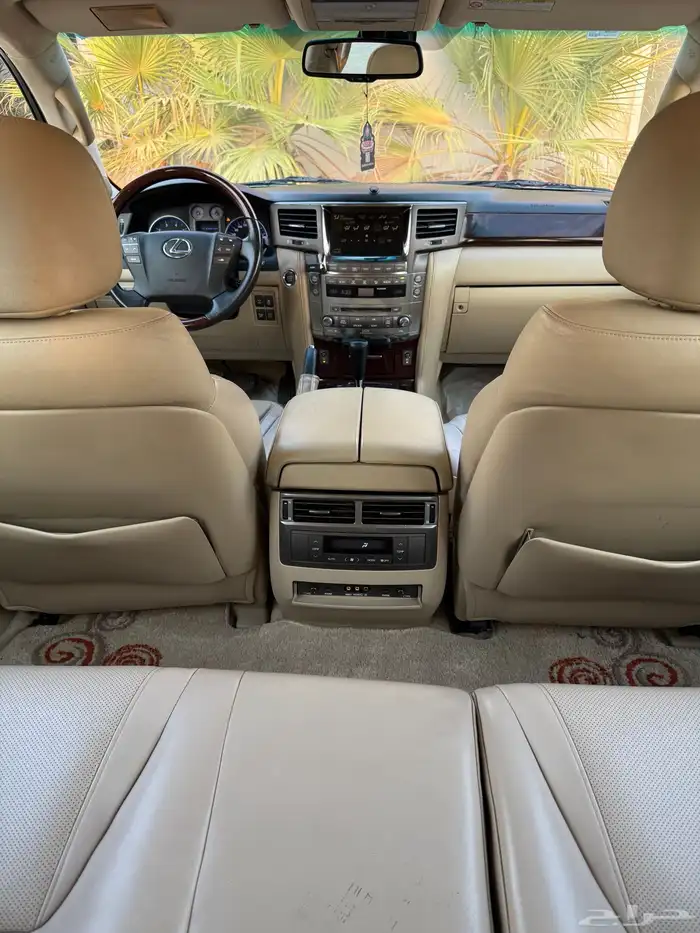 لكزس LX570 .2009 12