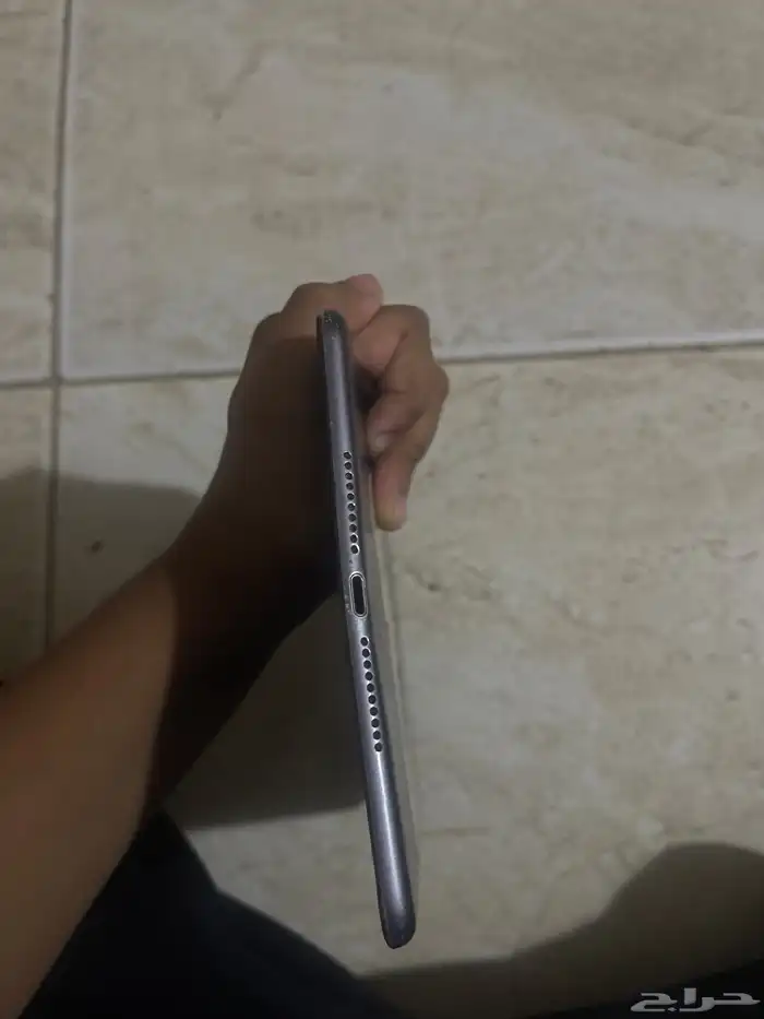 iPad ميني5 مفكوك شاشة وبطارية 1