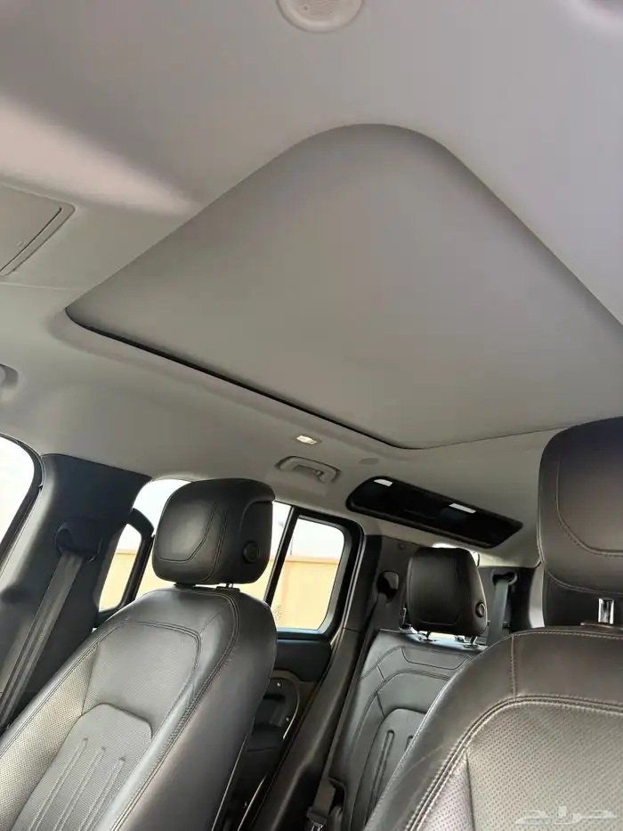 لاند روفر ديفندر 2020 فل كامل وعلا ضمان الناغي 110 HSE V6 35