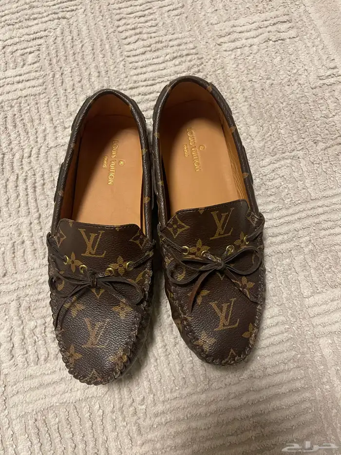 شوز LV ماستر كوبي سايز 38 لبسة واحدة 0