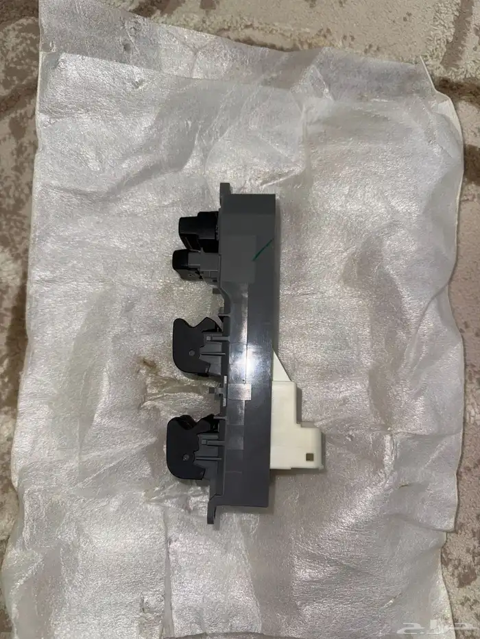 مجمع مفتاح القزاز لكامري موديل 2007 1