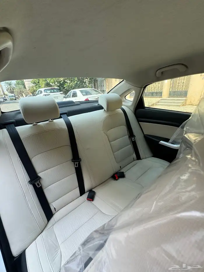شانجان L7 2020 ابيض للبيع 2