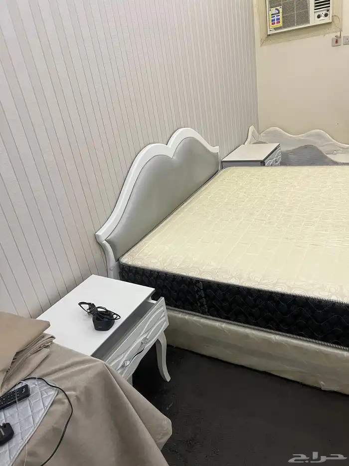 اثاث للبيع شبه جديد 4