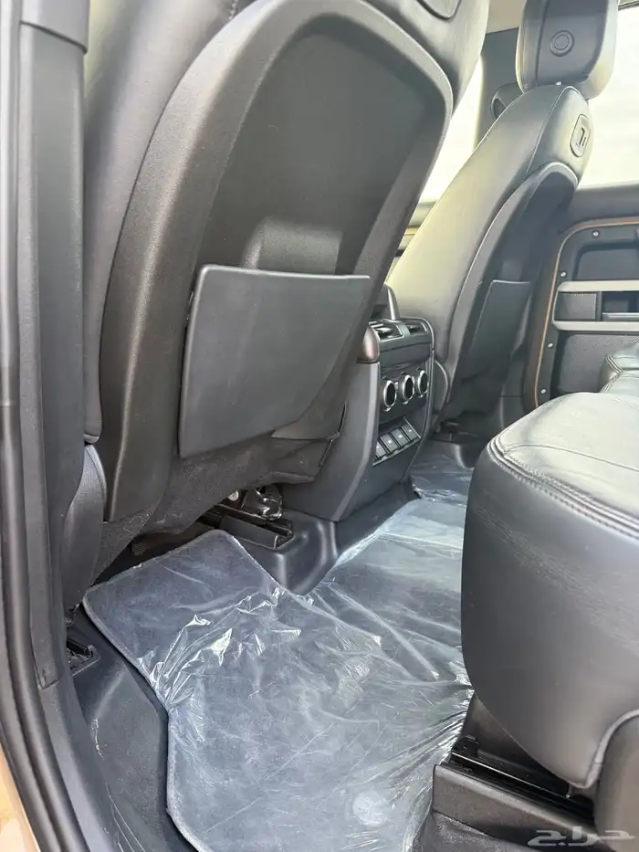 لاند روفر ديفندر 2020 فل كامل وعلا ضمان الناغي 110 HSE V6 24