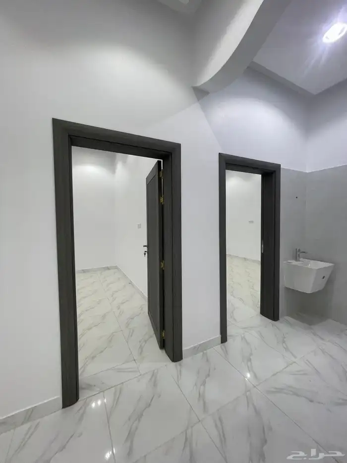 للبيع عمارة تجاريي سكني حي الريان حفر الباطن 11