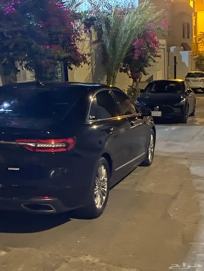 فورد تورس وكاله شرط الموتر واقف في سنحان مقابل معرض العاصمه 1