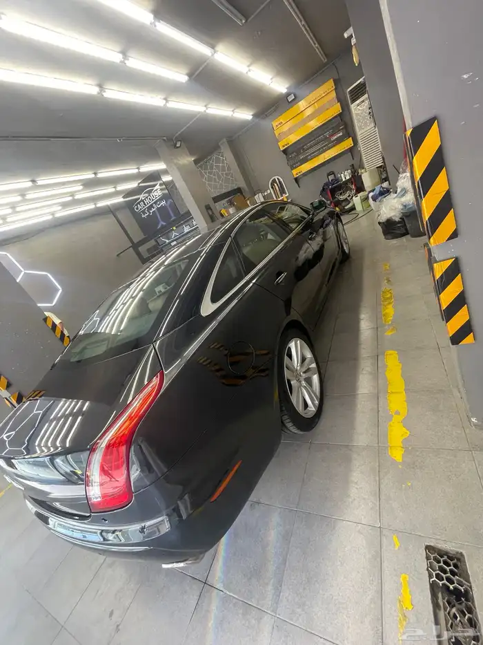 جاكور XJL 2011 8 سلندر تنفس طبيعي 4